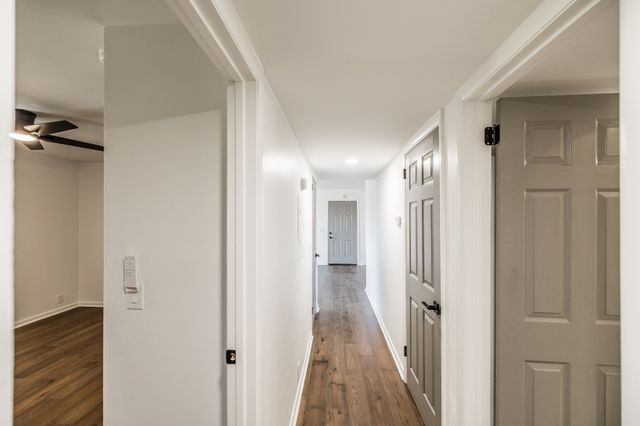 21 Vaughns Gap Rd Apt 55, Nashville, TN 37205