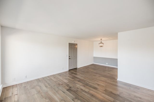 21 Vaughns Gap Rd Apt 55, Nashville, TN 37205