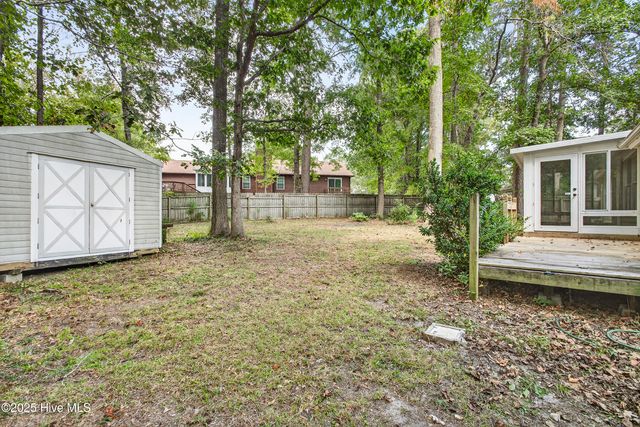 105 Riverbend Road, Jacksonville, NC 28540