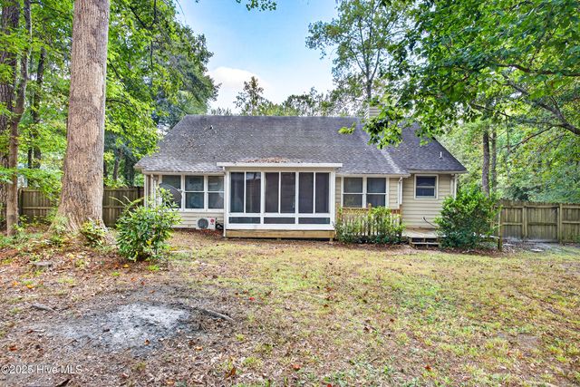 105 Riverbend Road, Jacksonville, NC 28540