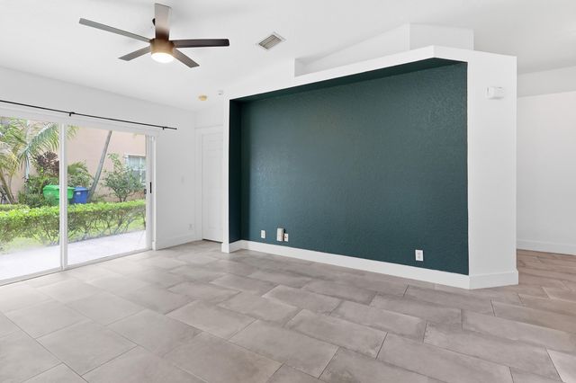 3990 NW 91ST Terrace, Sunrise, FL 33351
