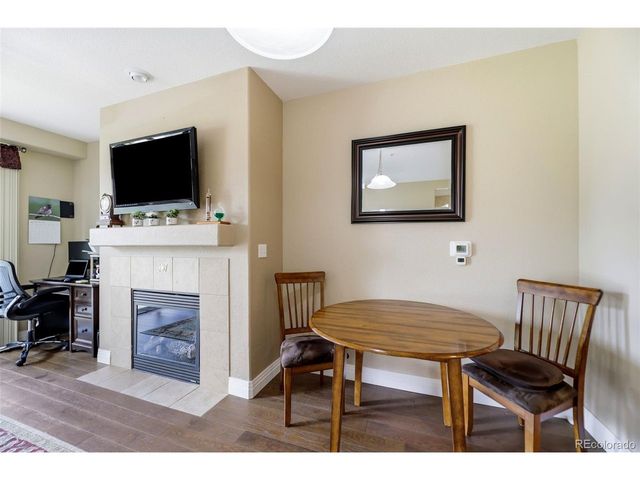 9059 E Panorama Cir B111, Englewood, CO 80112