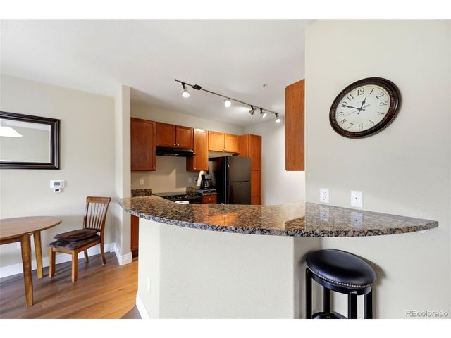 9059 E Panorama Cir B111, Englewood, CO 80112