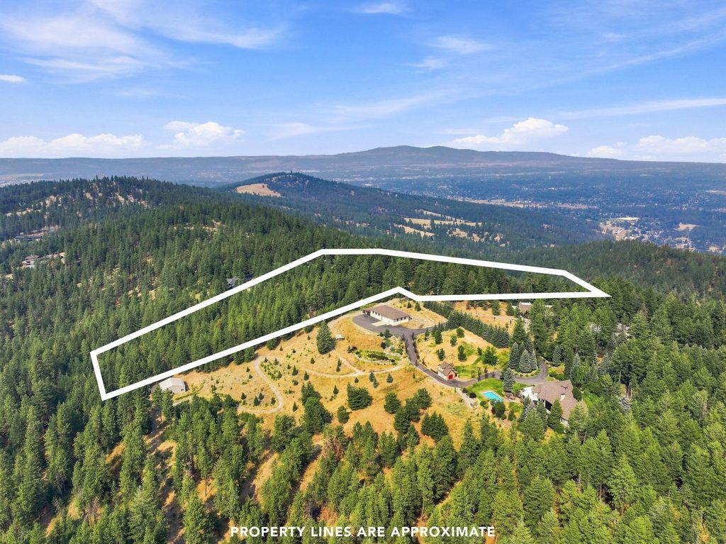 5105 S Park Ln, Spokane, WA 99223 photo 2