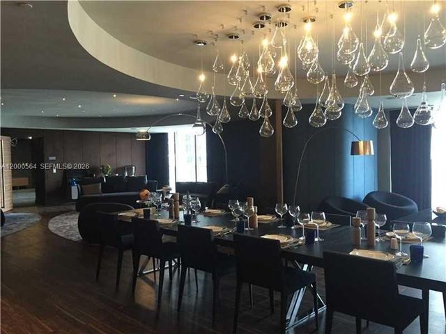 68 SE 6th St 2409, Miami, FL 33131