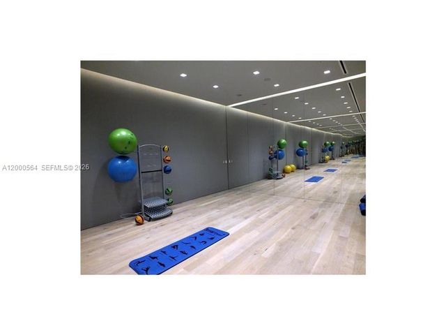 68 SE 6th St 2409, Miami, FL 33131