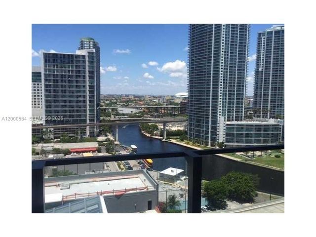 68 SE 6th St 2409, Miami, FL 33131