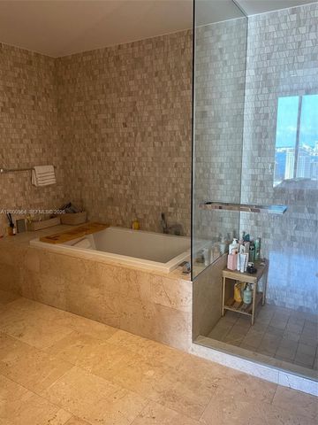 68 SE 6th St 2409, Miami, FL 33131