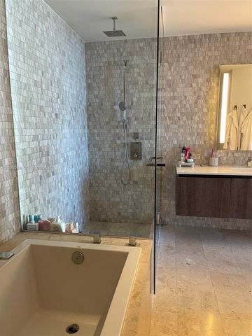 68 SE 6th St 2409, Miami, FL 33131