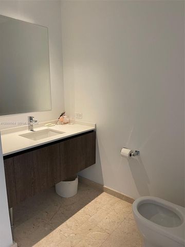 68 SE 6th St 2409, Miami, FL 33131