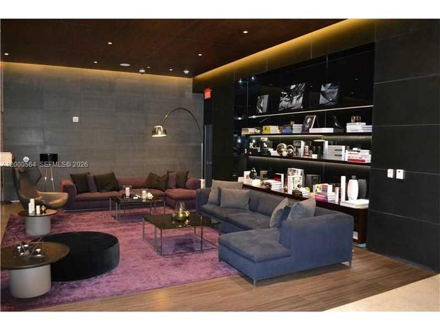 68 SE 6th St 2409, Miami, FL 33131