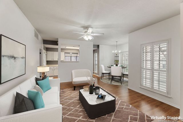 11839 Parliament St Apt 1113, San Antonio, TX 78216