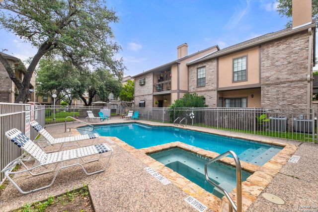 11839 Parliament St Apt 1113, San Antonio, TX 78216