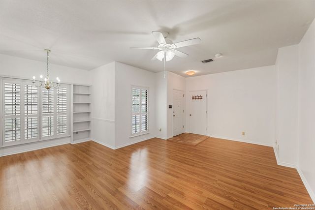11839 Parliament St Apt 1113, San Antonio, TX 78216