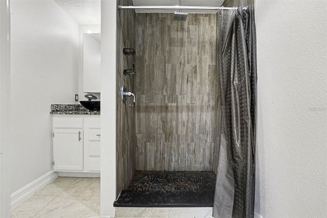 5684 SYCAMORE CANYON DRIVE, Kissimmee, FL 34758