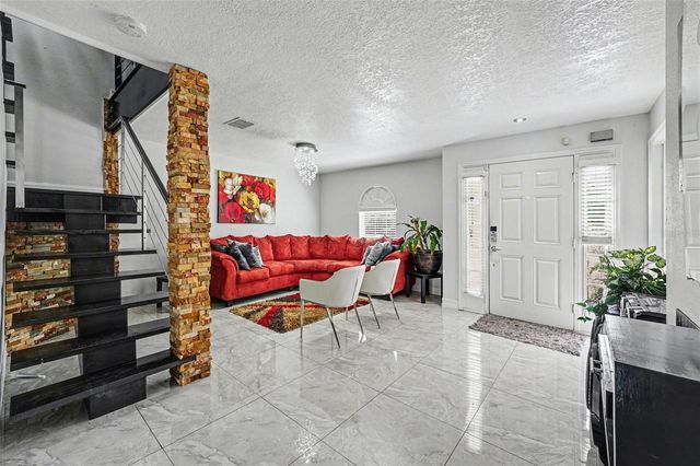 5684 SYCAMORE CANYON DRIVE, Kissimmee, FL 34758