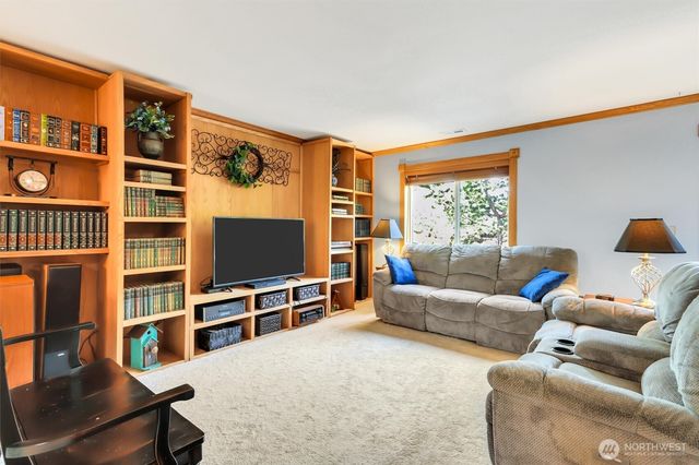 8611 79th Street NE, Marysville, WA 98270