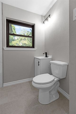 1008 Ross Trail, Arlington, TX 76012