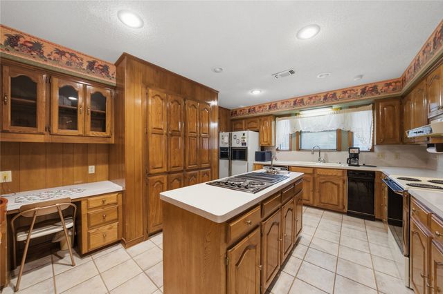 17804 CR 4325, Frankston, TX 75163