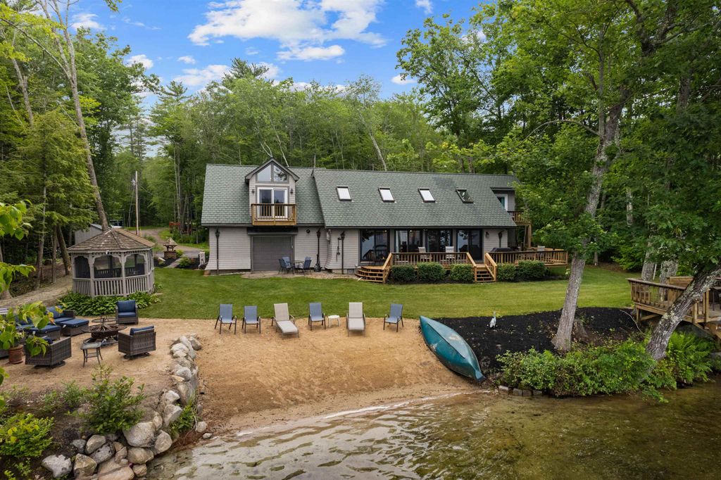214 Ferry Road, Moultonborough, NH 03254