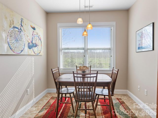 7 Eagle Creek Trail S, Flat Rock, NC 28731