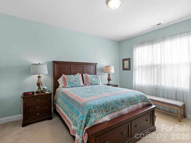 7 Eagle Creek Trail S, Flat Rock, NC 28731