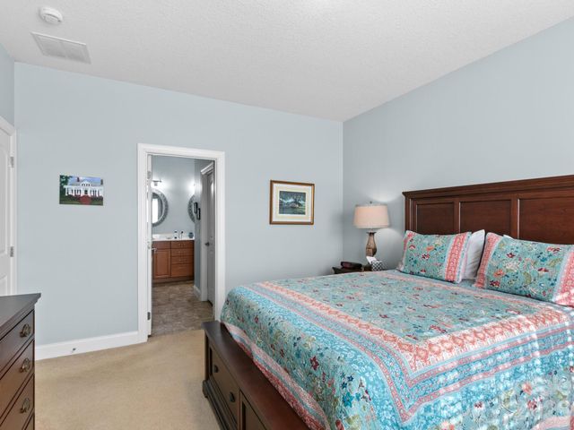 7 Eagle Creek Trail S, Flat Rock, NC 28731