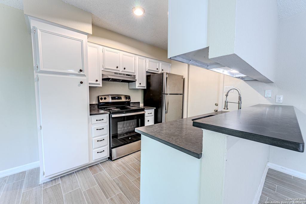 6913 Forest Meadow, San Antonio, TX 78240