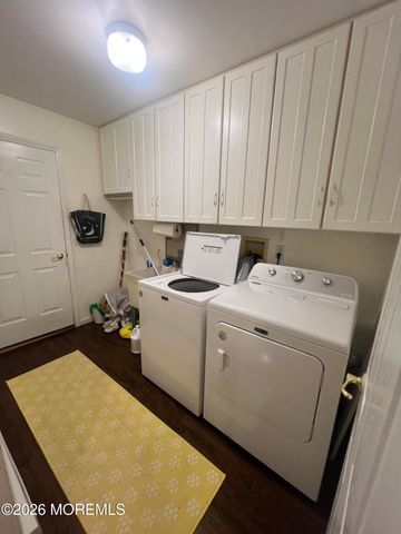 102 Clear Lake Road, Whiting, NJ 08759