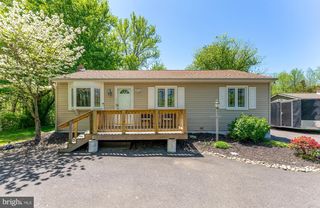 114 KELLY DRIVER, Laurel Springs, NJ 08021