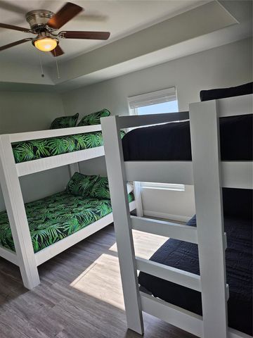 1226 Highway 87, Gilchrist, TX 77617