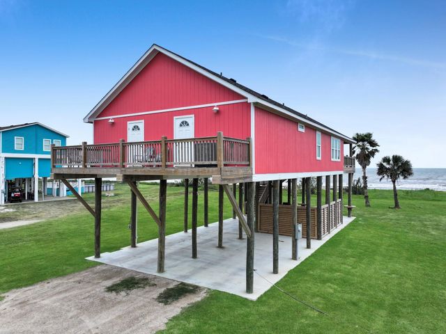 1226 Highway 87, Gilchrist, TX 77617