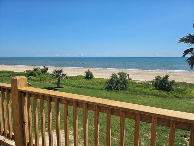 1226 Highway 87, Gilchrist, TX 77617