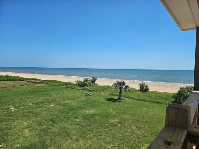 1226 Highway 87, Gilchrist, TX 77617