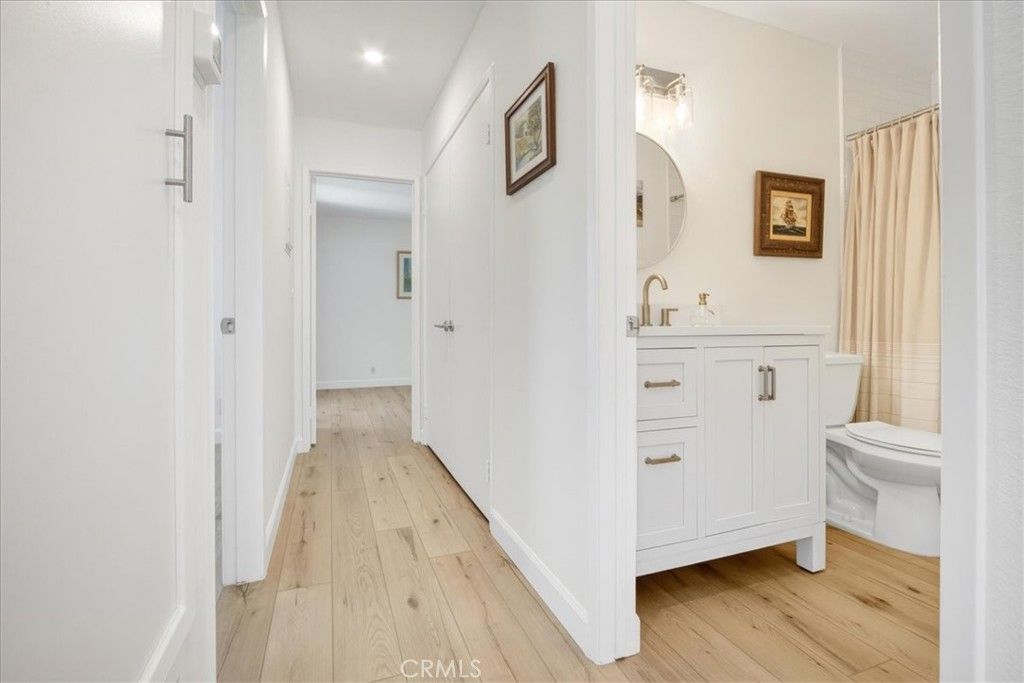 Image 11 of property listing at 113 Tarocco, Irvine, CA 92618