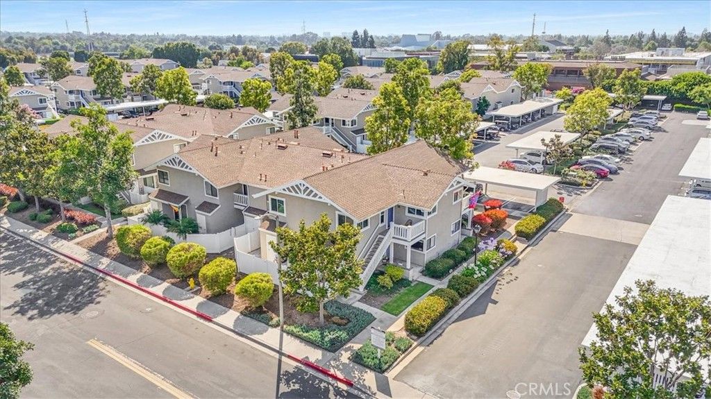 Image 32 of property listing at 113 Tarocco, Irvine, CA 92618