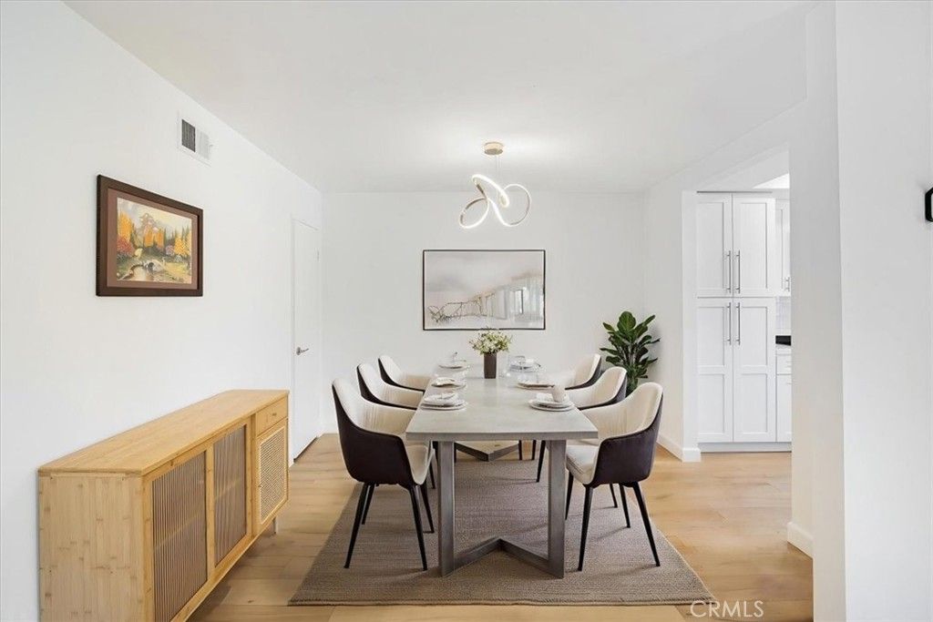 Image 6 of property listing at 113 Tarocco, Irvine, CA 92618
