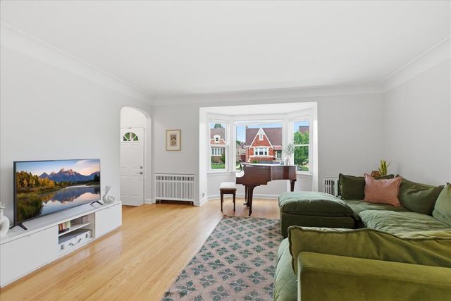 3241 N Normandy Avenue, Chicago, IL 60634