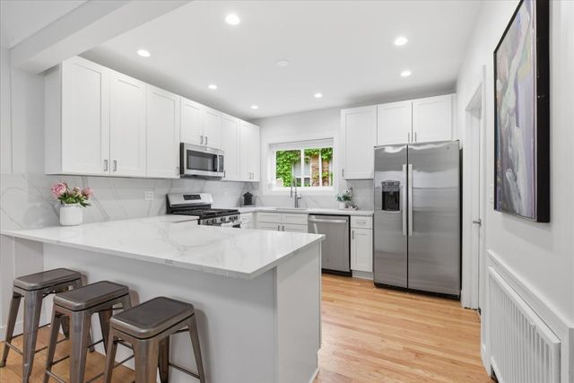 3241 N Normandy Avenue, Chicago, IL 60634
