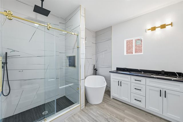 2618 Gooch Street, Dallas, TX 75241