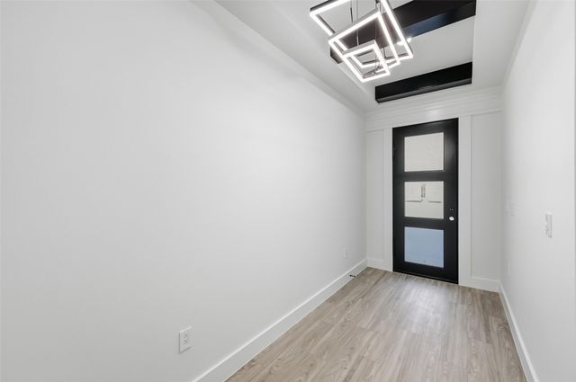 2618 Gooch Street, Dallas, TX 75241