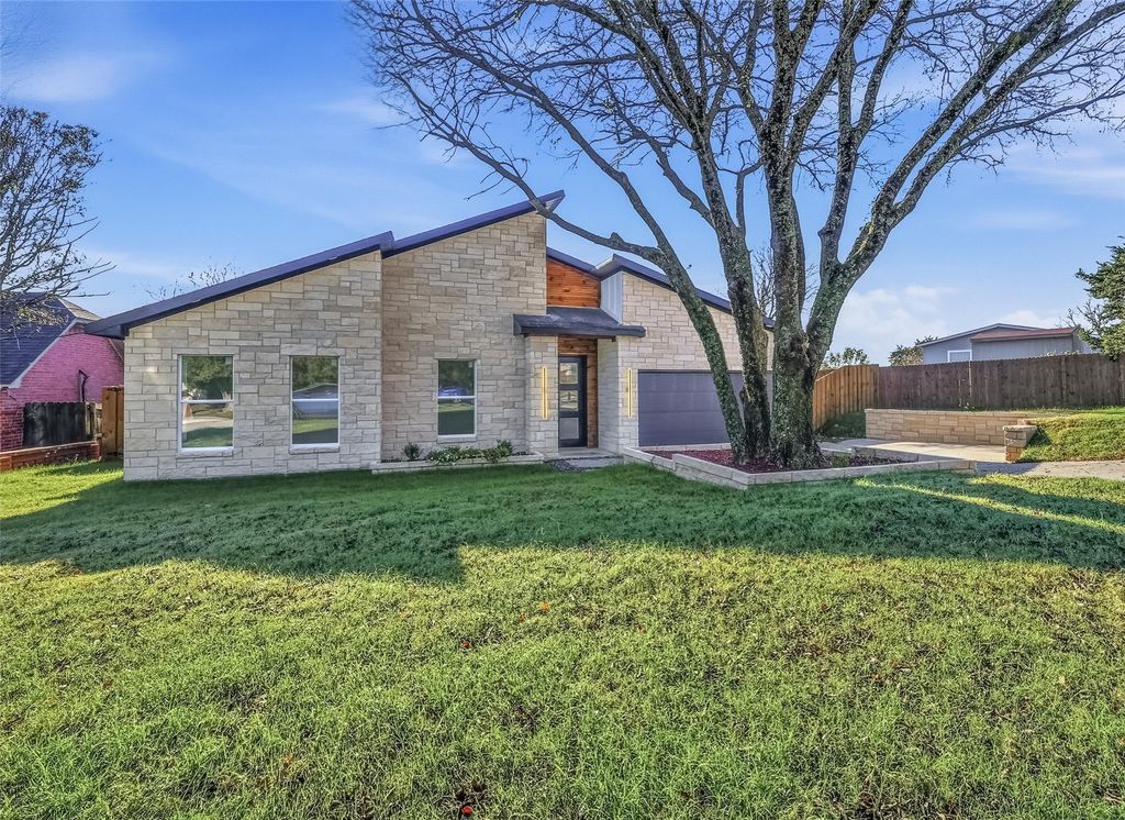 2618 Gooch Street, Dallas, TX 75241