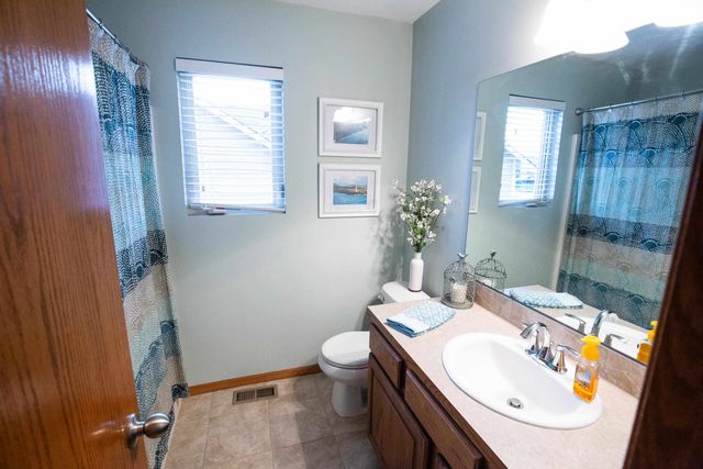 4713 N Spyglass St, Wichita, KS 67226