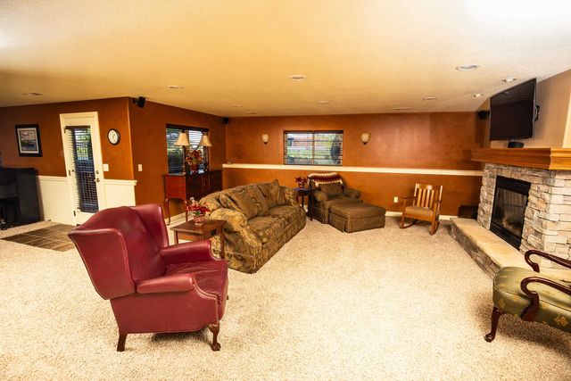 4713 N Spyglass St, Wichita, KS 67226