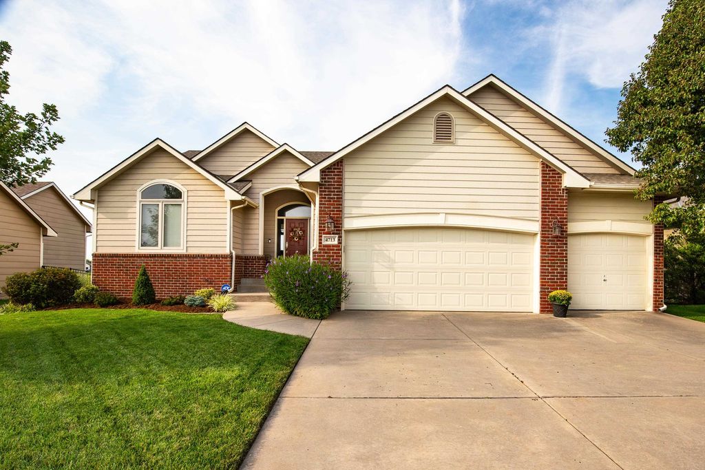 4713 N Spyglass St, Wichita, KS 67226