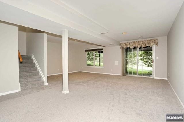 387 Green Mountain Road, Mahwah, NJ 07430