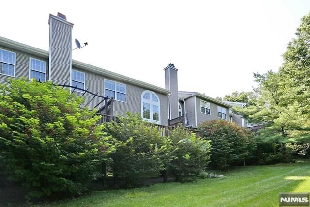 387 Green Mountain Road, Mahwah, NJ 07430