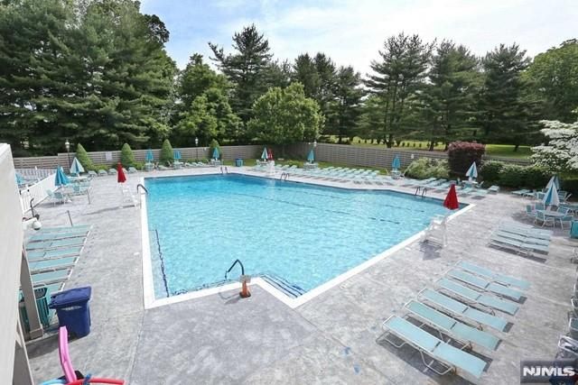 387 Green Mountain Road, Mahwah, NJ 07430