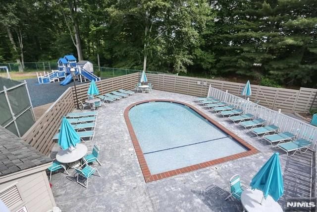 387 Green Mountain Road, Mahwah, NJ 07430