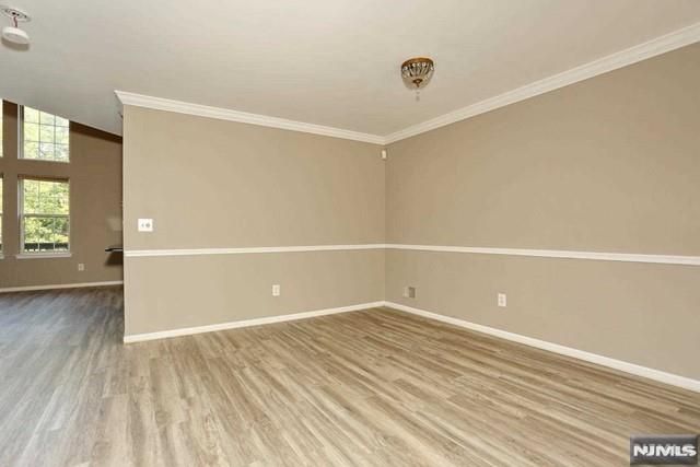 387 Green Mountain Road, Mahwah, NJ 07430